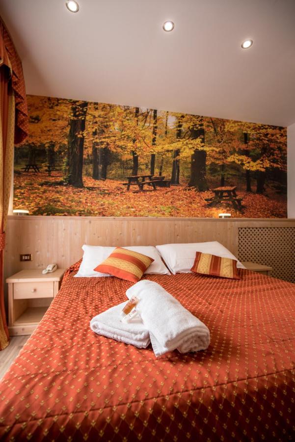 Hotel Touring Предаццо Екстер'єр фото