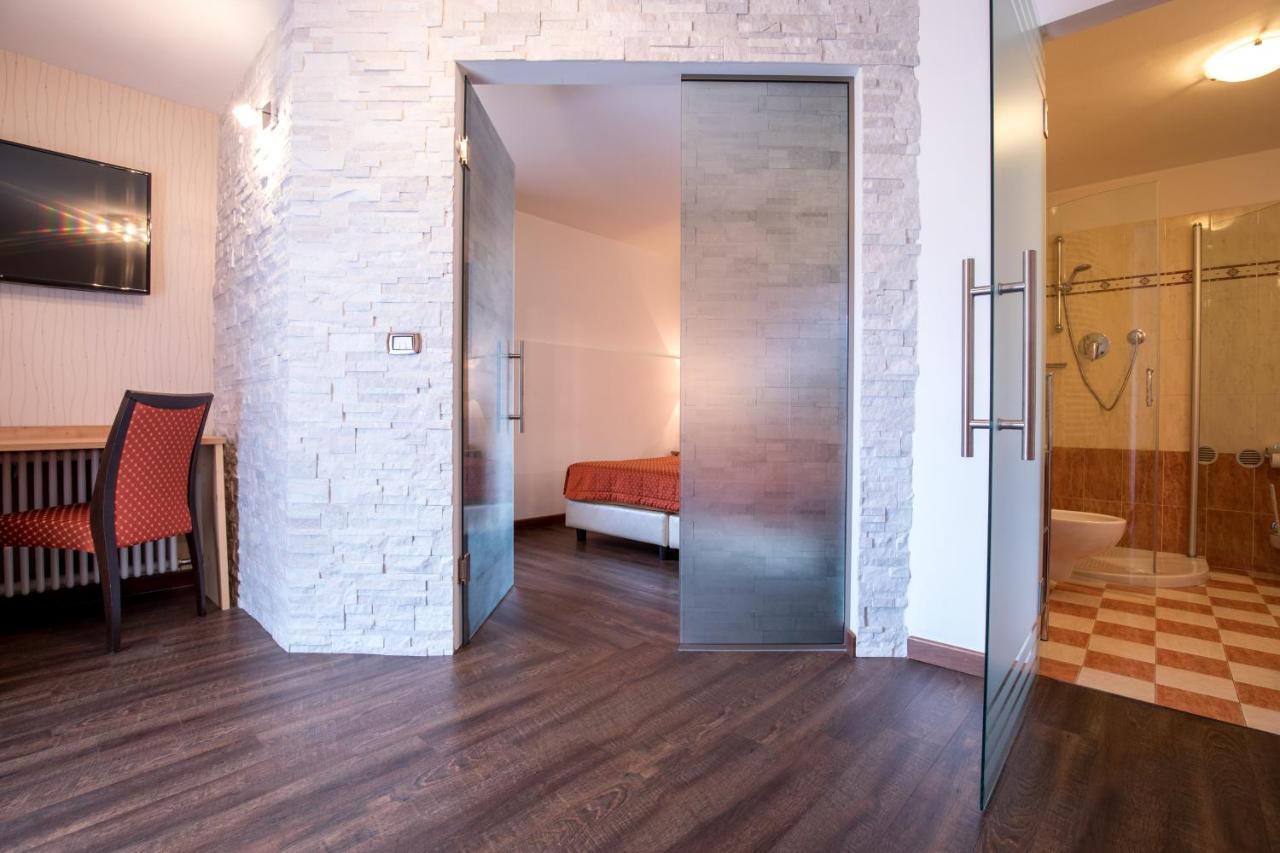 Hotel Touring Предаццо Екстер'єр фото