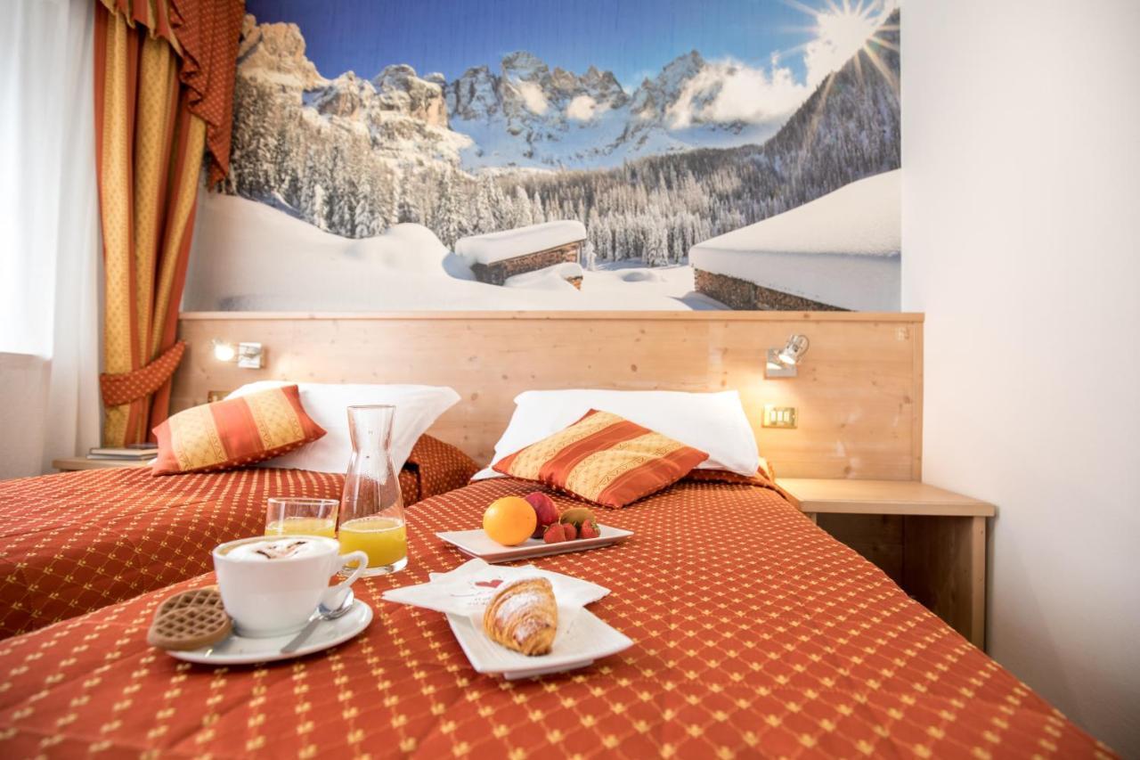 Hotel Touring Предаццо Екстер'єр фото
